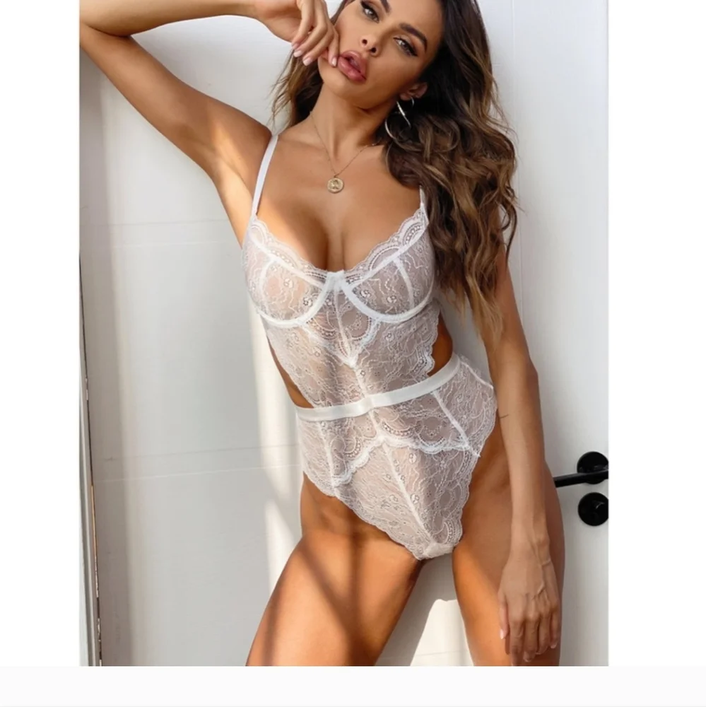 N/A elegant sheer